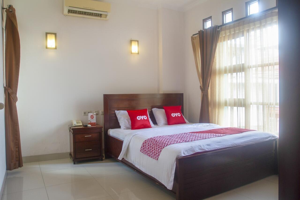 OYO 3894 Karunia Muslim Syariah Hotel Jakarta Bagian luar foto
