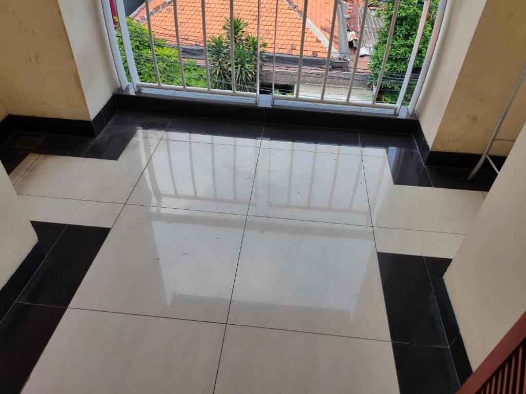 OYO 3894 Karunia Muslim Syariah Hotel Jakarta Bagian luar foto
